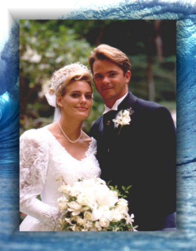 Tracy&CamWeddingJG1R.jpg (49707 bytes)