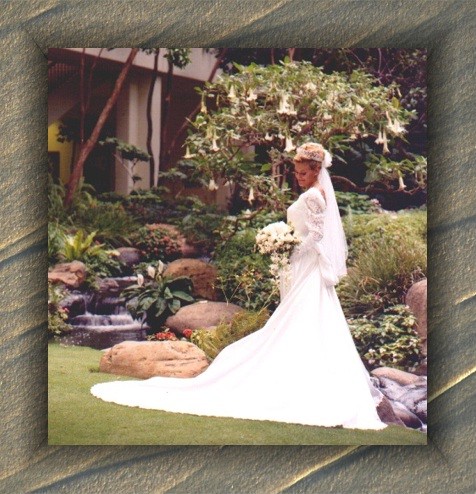 Tracy&CamWeddingJG5.jpg (92633 bytes)